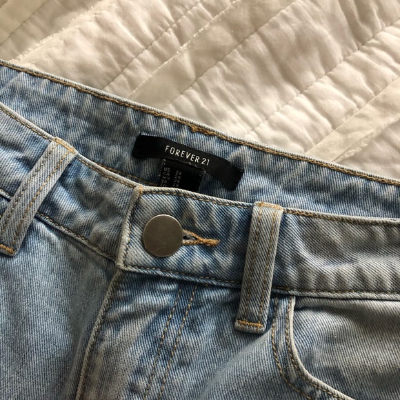 F21 Distressed Blue Jeans - Picture 7 of 12